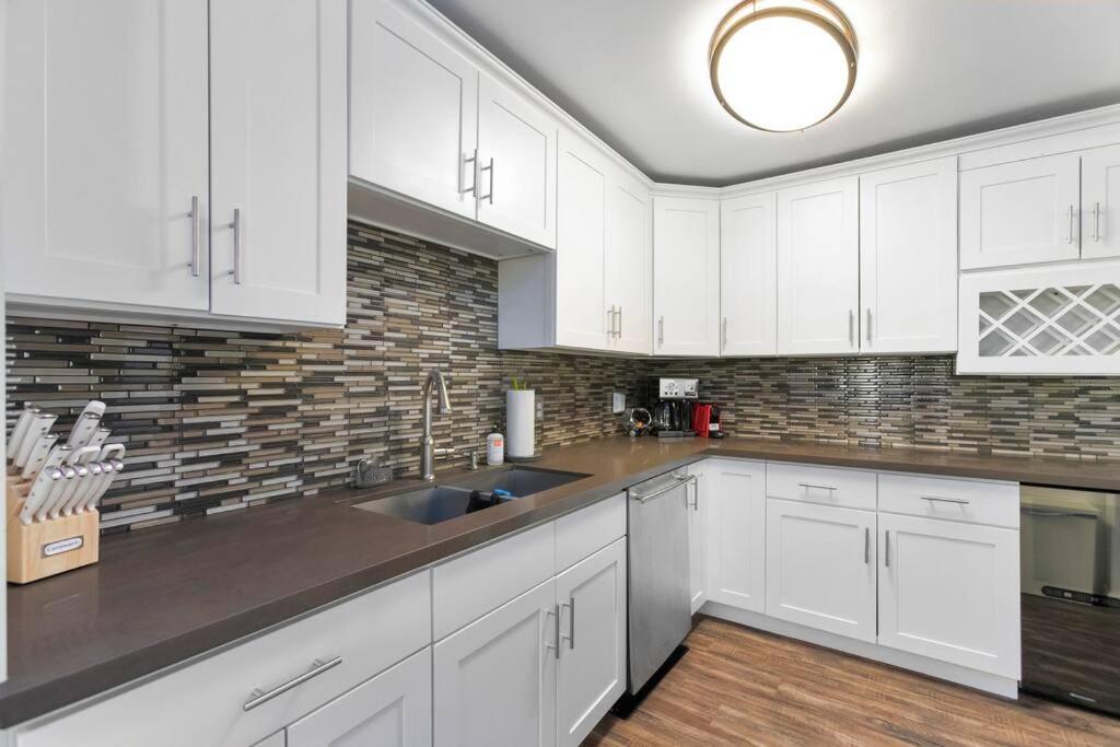 Epicurean Remodel In Central Location. Seattle Luaran gambar